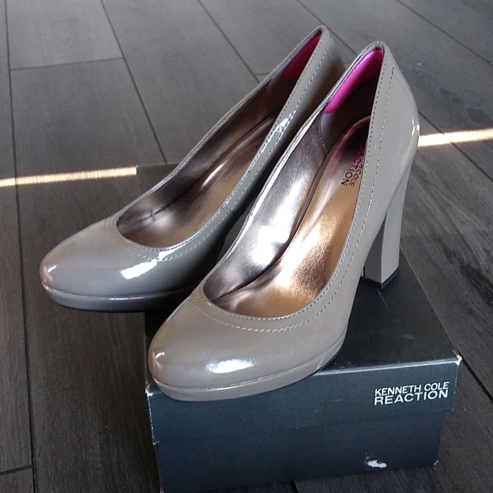 Kenneth Cole Reaction Grey block heels size 10